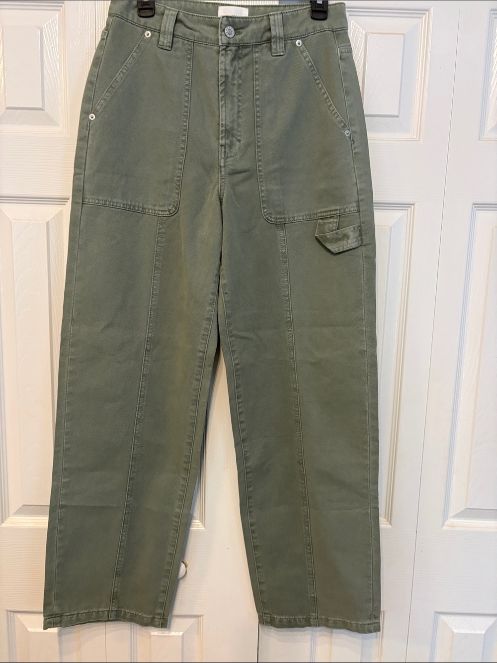 High-Rise Women's Cargo Jeans in Olive Green 831